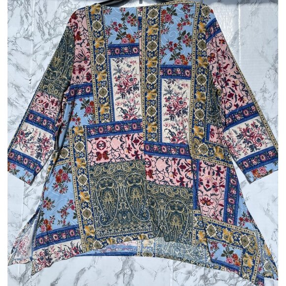 JM Collection Floral Patchwork Tunic Top With 3/4 Sleeves & Asymmetrical Hem L - Picture 2 of 7